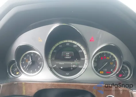 2013 Mercedes-Benz E 350 4Matic z USA, uszkodzony, nr VIN WDDHF8JB8DA767309